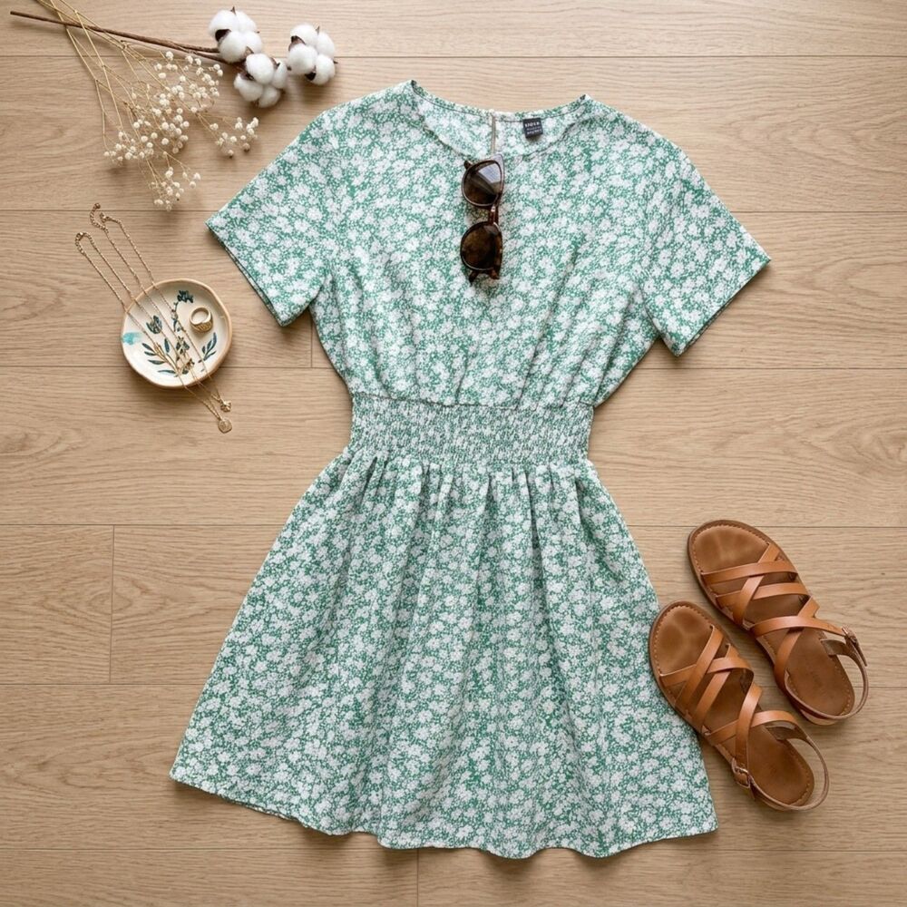Sage Green Ditsy Floral Dress M Smocked Waist Short Sleeve Brunch